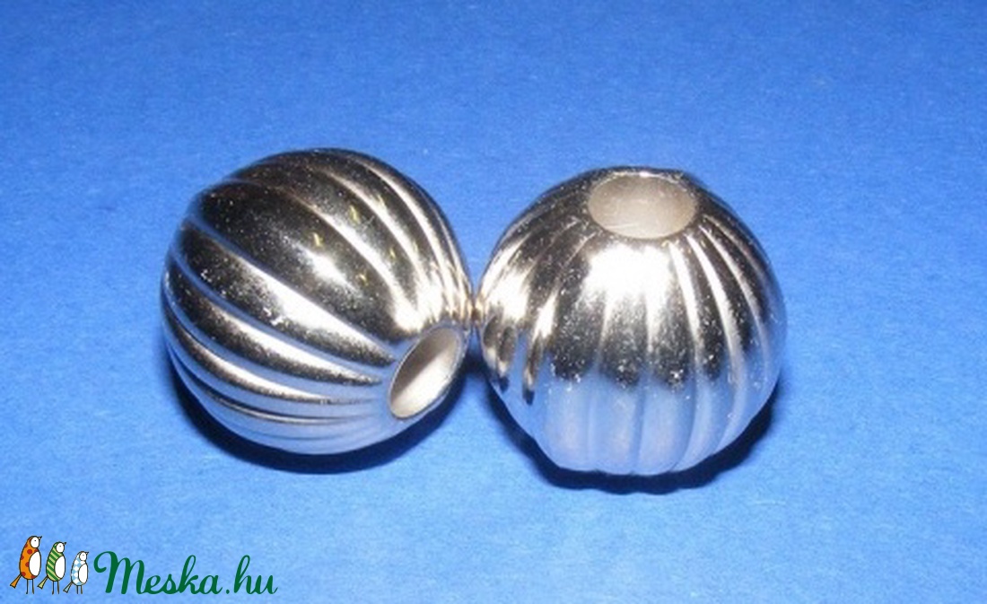 Felületkezelt műanyag köztes-54 (gömb - függőleges csíkos/1 db) - gyöngy, ékszerkellék - Meska.hu Felületkezelt műanyag köztes-54 (gömb - függőleges csíkos/1 db) - gyöngy, ékszerkellék - Meska.hu