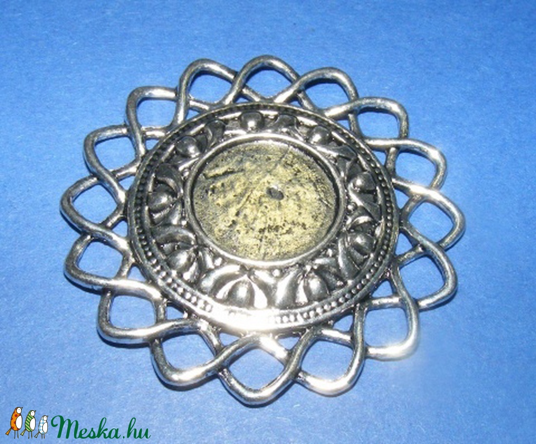 Medál alap (105. minta/1 db) - gyöngy, ékszerkellék - Meska.hu Medál alap (105. minta/1 db) - gyöngy, ékszerkellék - Meska.hu