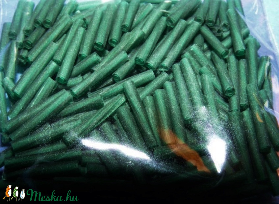 Japán szalmagyöngy-36 (2x12 mm/15 g) - matt fenyőzöld - gyöngy, ékszerkellék - Meska.hu Japán szalmagyöngy-36 (2x12 mm/15 g) - matt fenyőzöld - gyöngy, ékszerkellék - Meska.hu