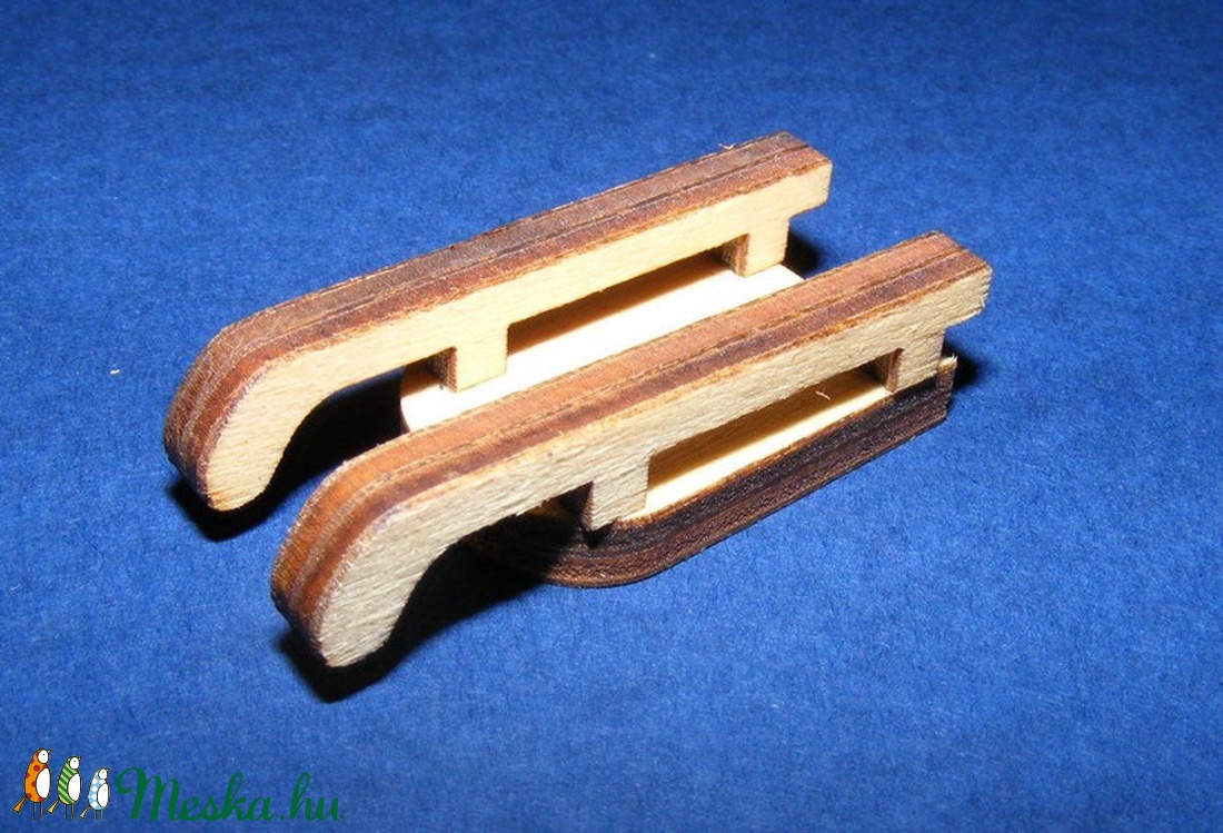 Fa szánkó (4,5x2 cm/1 db) - mini - fa - Meska.hu Fa szánkó (4,5x2 cm/1 db) - mini - fa - Meska.hu