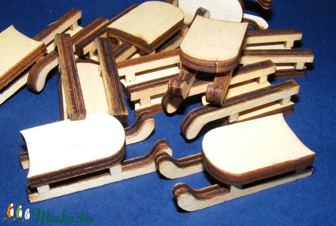 Fa szánkó (4,5x2 cm/1 db) - mini - fa - Meska.hu Fa szánkó (4,5x2 cm/1 db) - mini - fa - Meska.hu