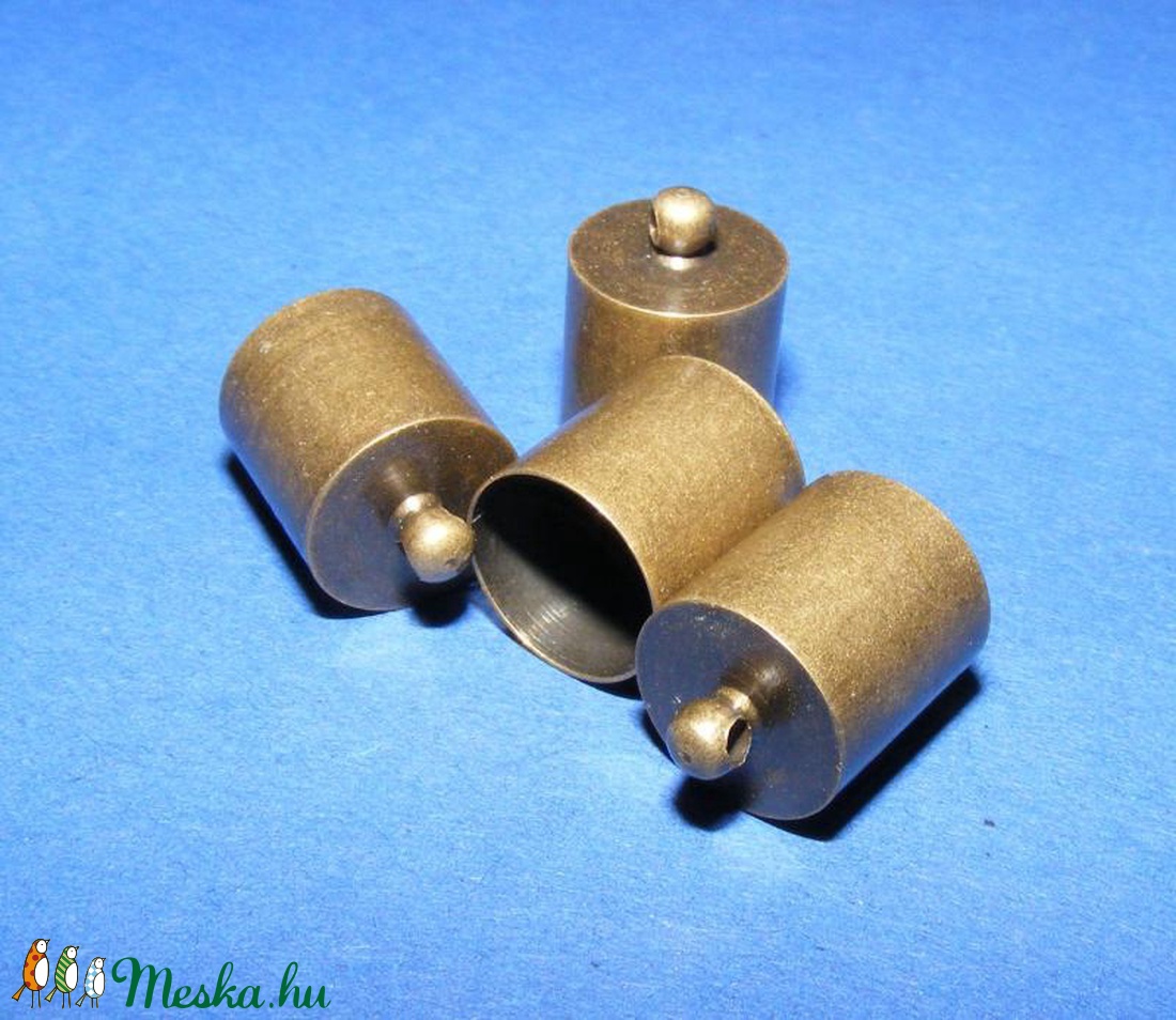 Bőrvég (41. minta/1 db) - 14x10 mm - gyöngy, ékszerkellék - Meska.hu Bőrvég (41. minta/1 db) - 14x10 mm - gyöngy, ékszerkellék - Meska.hu
