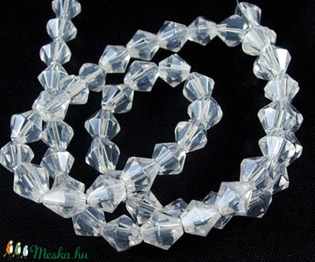 Csiszolt üveggyöngy-32 (6x6 mm/15 db) - színtelen gyémánt - gyöngy, ékszerkellék - Meska.hu Csiszolt üveggyöngy-32 (6x6 mm/15 db) - színtelen gyémánt - gyöngy, ékszerkellék - Meska.hu