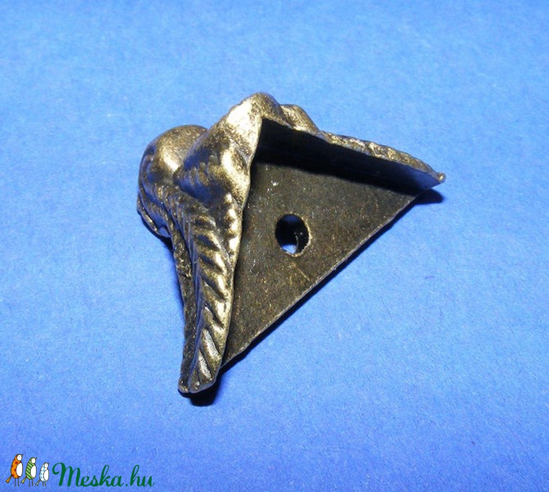 Doboz láb (4. minta/4 db) - 15x20 mm - csat, karika, zár - Meska.hu Doboz láb (4. minta/4 db) - 15x20 mm - csat, karika, zár - Meska.hu