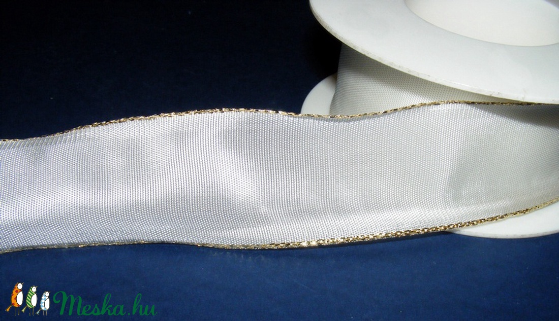 Szalag (3. minta/1,6 m) - fehér/arany lurex - textil - Meska.hu Szalag (3. minta/1,6 m) - fehér/arany lurex - textil - Meska.hu