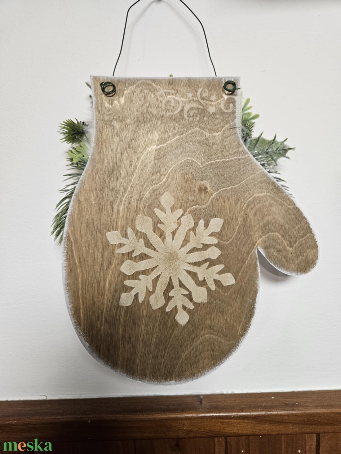 Karácsonyi kesztyű dekoráció - karácsony - karácsonyi lakásdekoráció - karácsonyi ajtódíszek - Meska.hu
