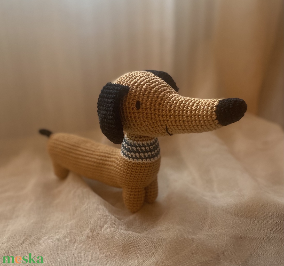 Horgolt amigurumi tacskó - játék & sport - plüssállat & játékfigura - kutya - Meska.hu Horgolt amigurumi tacskó - játék & sport - plüssállat & játékfigura - kutya - Meska.hu