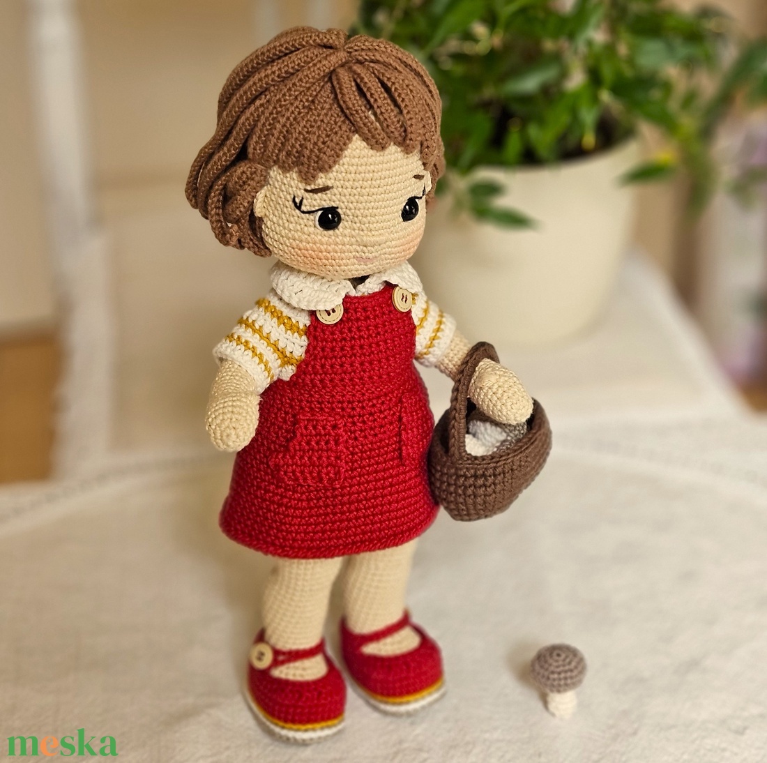 Horgolt baba gombával - játék & sport - baba & babaház - öltöztethető baba - Meska.hu