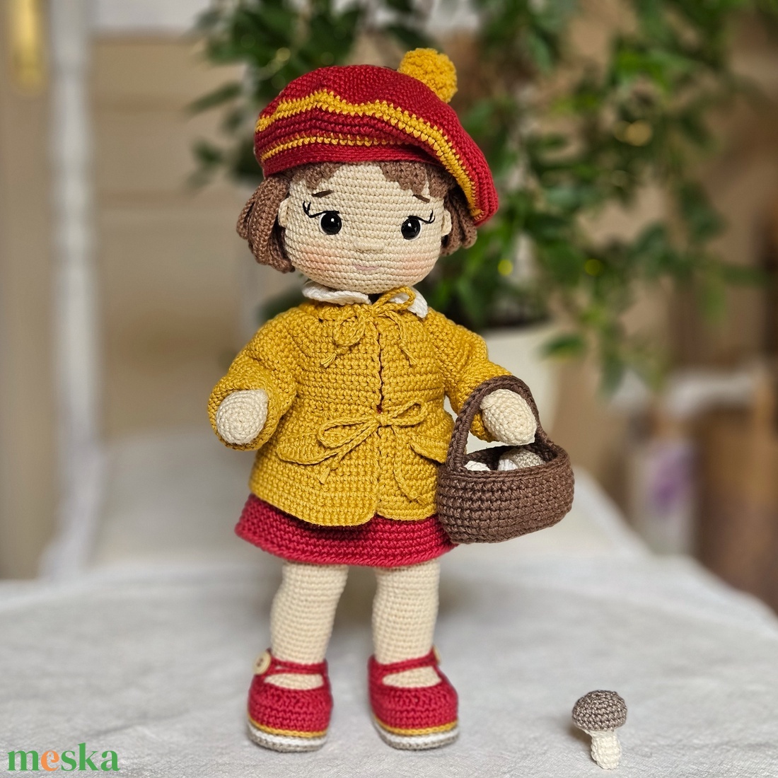 Horgolt baba gombával - játék & sport - baba & babaház - öltöztethető baba - Meska.hu