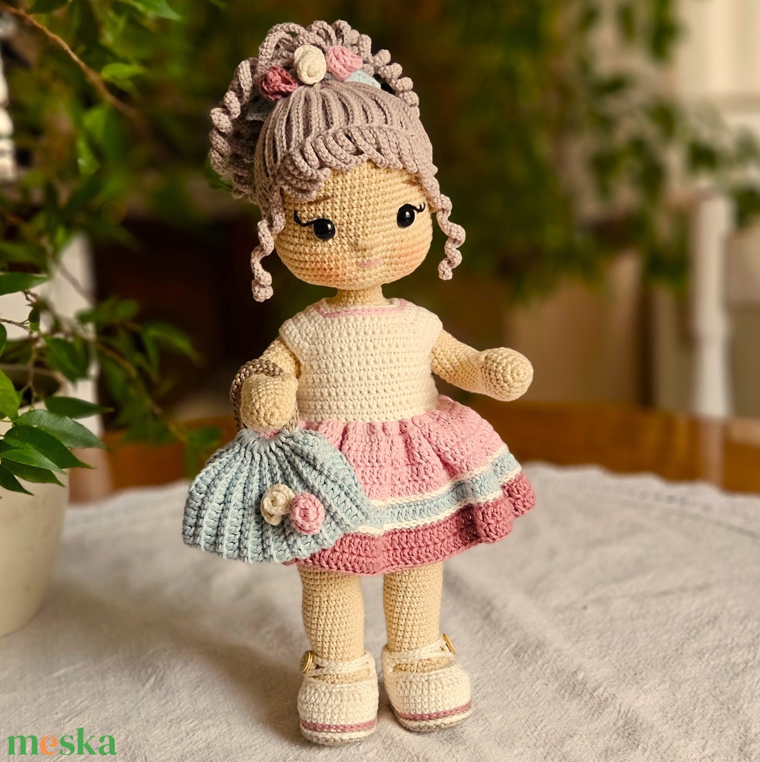 Horgolt baba ridiküllel - játék & sport - baba & babaház - öltöztethető baba - Meska.hu