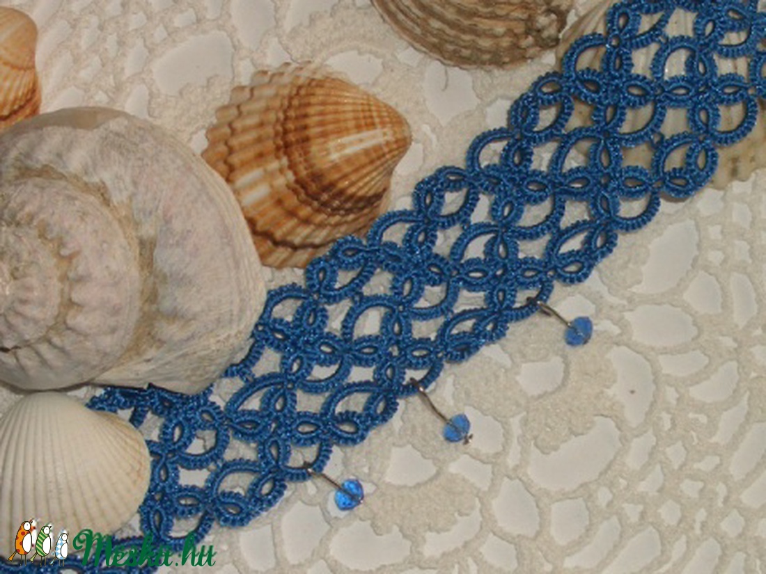 LAGUNA kék hajócsipke nyakpánt gyönggyel, horgolt -  - Meska.hu