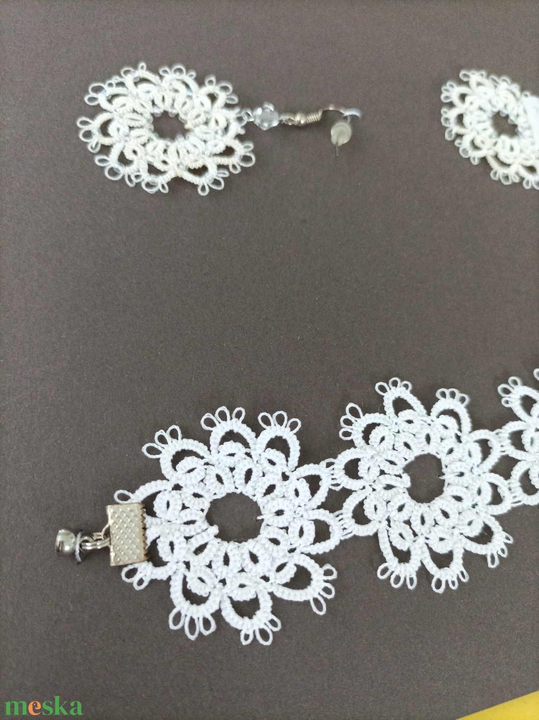 CRISTAL széles fehér hajócsipke karkötő - ékszer - karkötő - széles karkötő - Meska.hu CRISTAL széles fehér hajócsipke karkötő - ékszer - karkötő - széles karkötő - Meska.hu