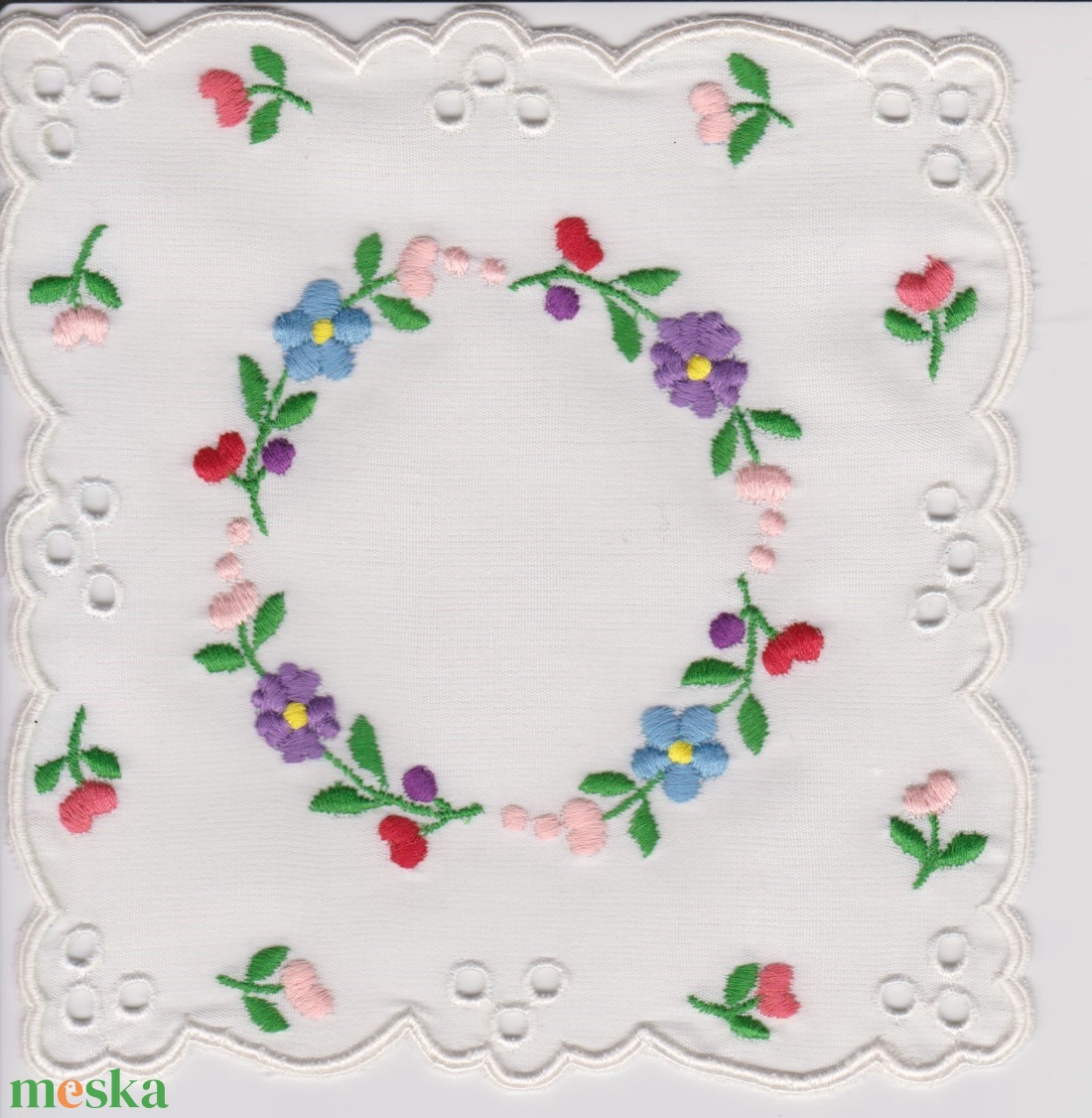 Gépi hímzésű kalocsai kisterítő (vintage) - otthon & életmód - lakástextil - abrosz, terítő - díszterítő polcra, komódra - Meska.hu