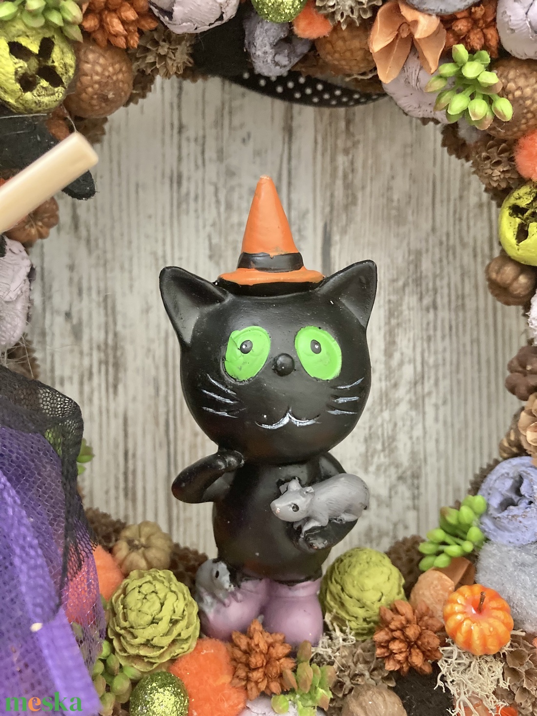 Seprűs Hilda és Kormi macska - otthon & életmód - dekoráció - halloween - halloweeni ajtódíszek és ablakdíszek - Meska.hu Seprűs Hilda és Kormi macska - otthon & életmód - dekoráció - halloween - halloweeni ajtódíszek és ablakdíszek - Meska.hu