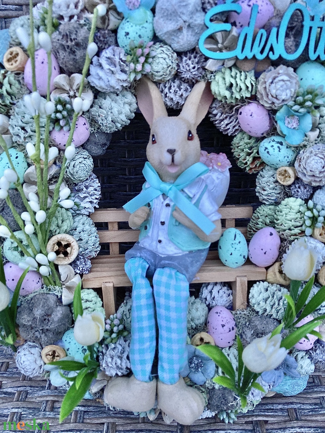 Padon ülő nyuszi- Húsvét váró ajtódísz - otthon & életmód - dekoráció - ajtó- és ablak dekoráció - ajtódísz & kopogtató - Meska.hu