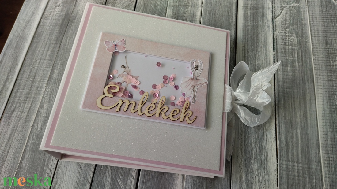 KÉSZLETEN - Balerinás Scrapbook fotó/emlékalbum - otthon & életmód - papír, írószer - album & fotóalbum - Meska.hu KÉSZLETEN - Balerinás Scrapbook fotó/emlékalbum - otthon & életmód - papír, írószer - album & fotóalbum - Meska.hu