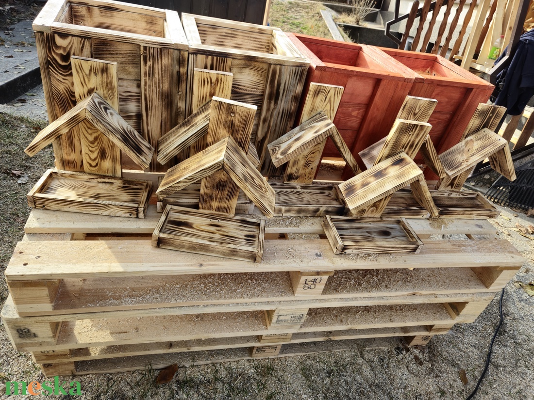 Fa madáretető - otthon & életmód - ház & kert - madáretető & itató - Meska.hu