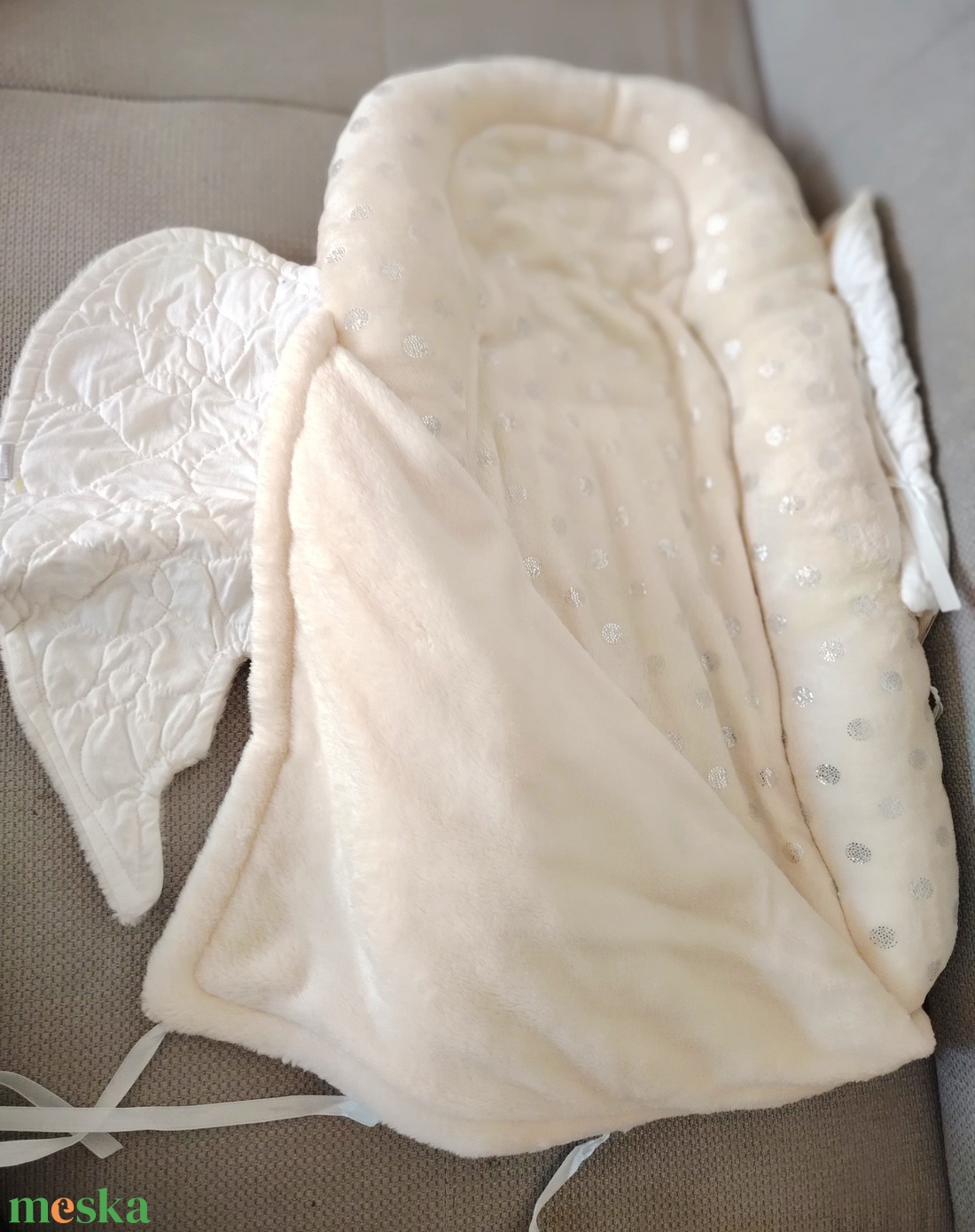 Angyalszárnyas babapólya - otthon & életmód - babaszoba, gyerekszoba - pólya - Meska.hu Angyalszárnyas babapólya - otthon & életmód - babaszoba, gyerekszoba - pólya - Meska.hu