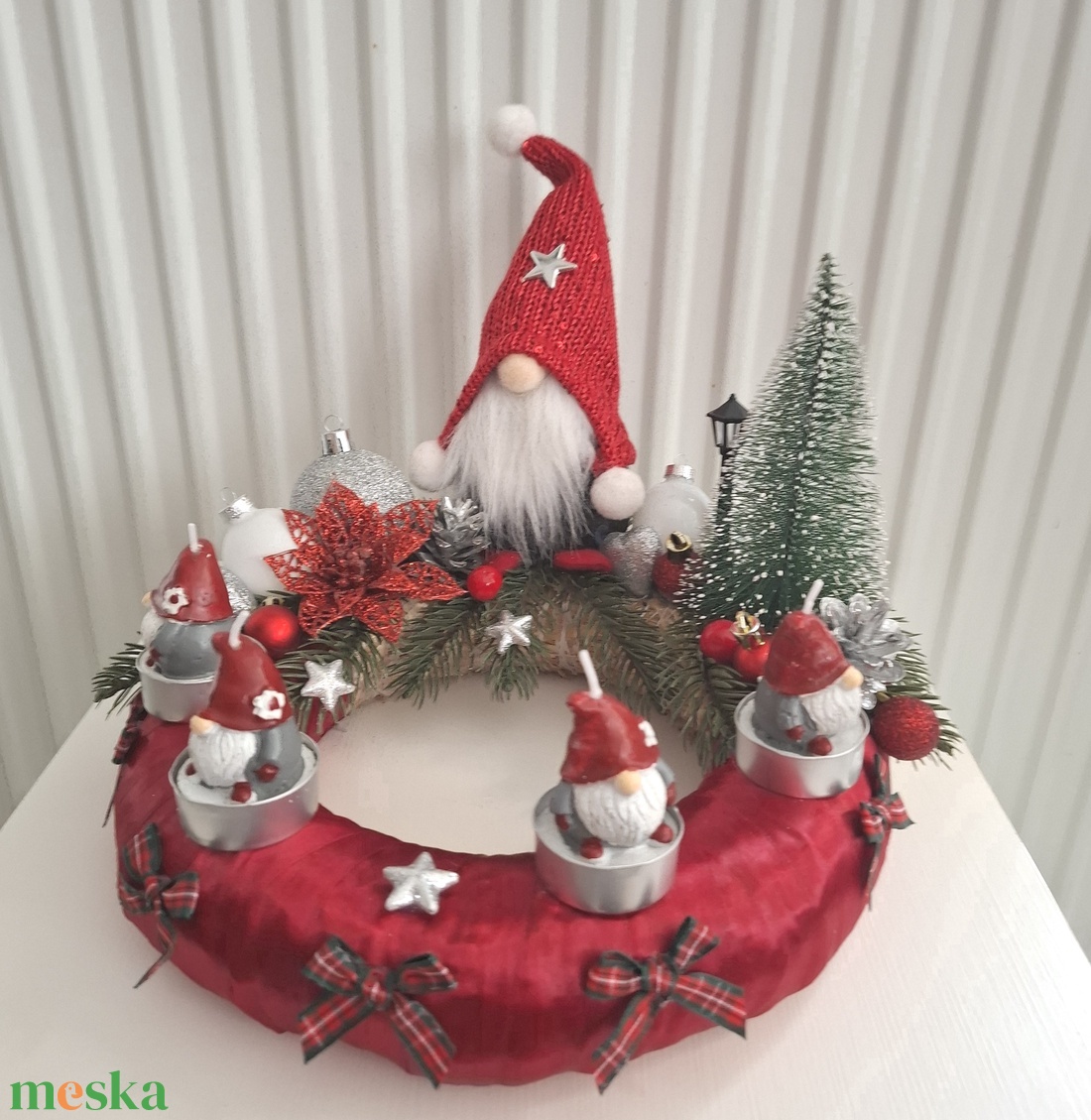 Adventi karácsonyi manó asztaldísz, ablakdísz, dekoráció, koszorú - karácsony - adventi díszek - adventi asztaldísz - Meska.hu Adventi karácsonyi manó asztaldísz, ablakdísz, dekoráció, koszorú - karácsony - adventi díszek - adventi asztaldísz - Meska.hu