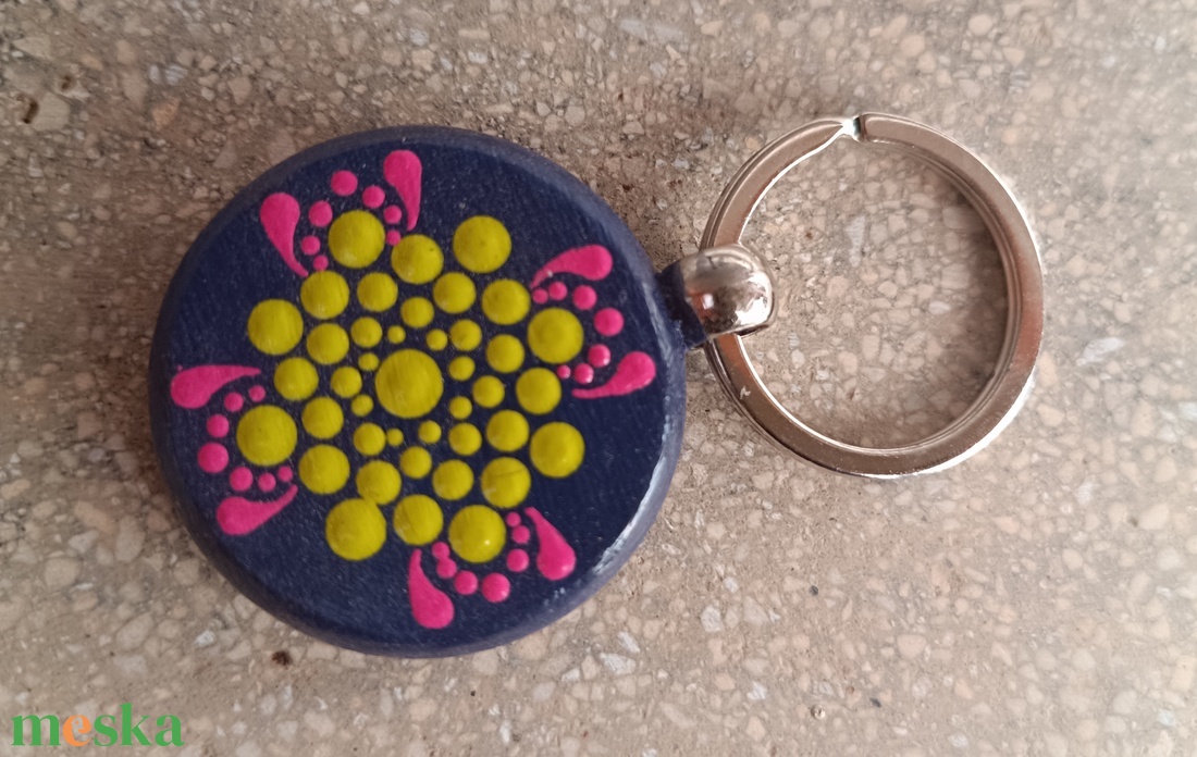 Kék-magenta-lime pontozott mandalás kulcstartó - táska & tok - kulcstartó & táskadísz - kulcstartó - Meska.hu Kék-magenta-lime pontozott mandalás kulcstartó - táska & tok - kulcstartó & táskadísz - kulcstartó - Meska.hu