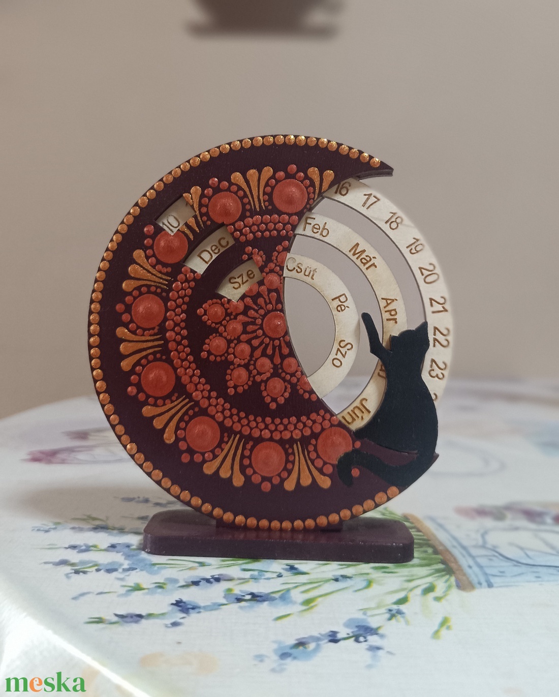 Mini cicás öröknaptár - padlizsán-vörösarany - otthon & életmód - dekoráció - fali és függő dekoráció - falinaptár & öröknaptár - Meska.hu