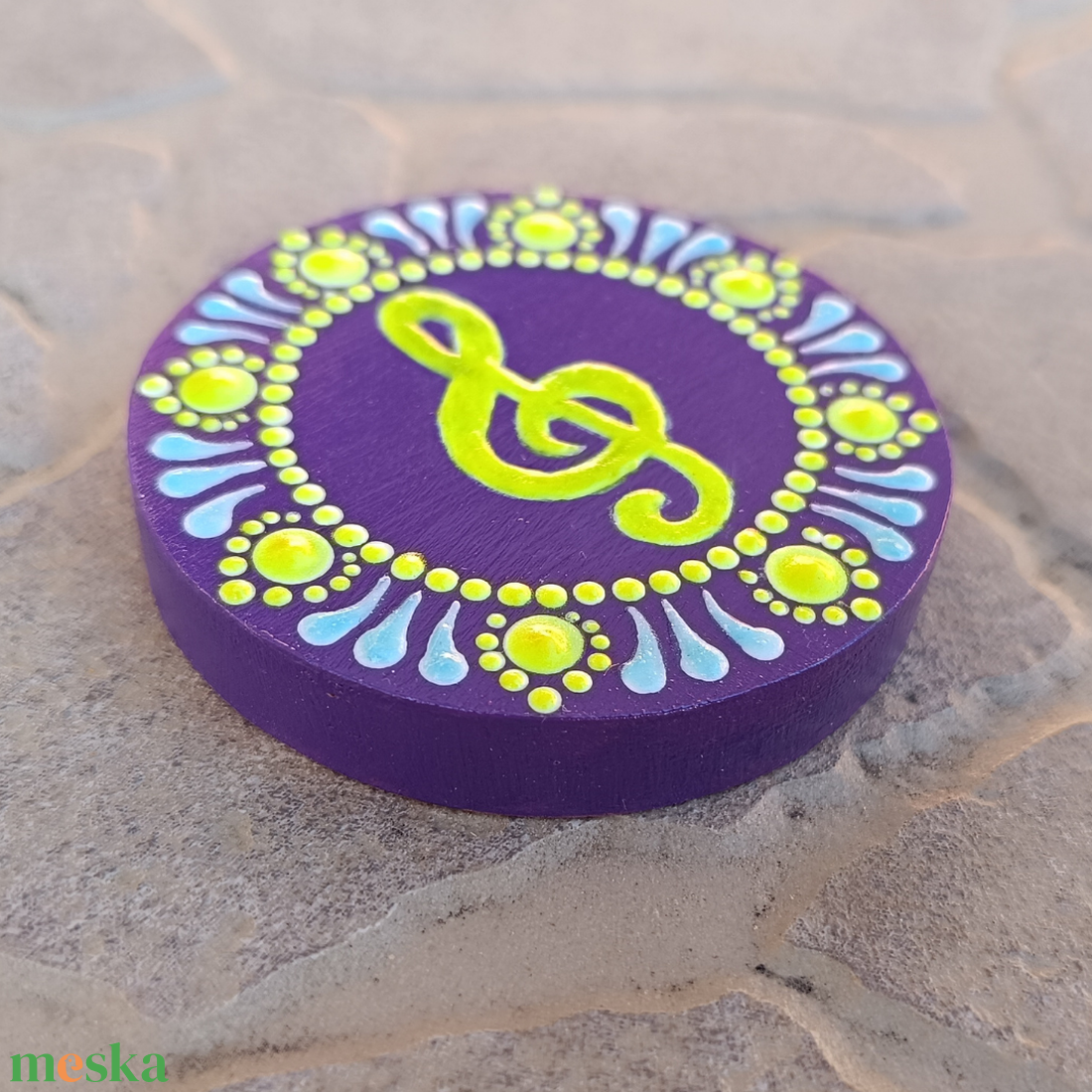 Foszforeszkáló sörnyitó és hűtőmágnes - violinkulcsos - otthon & életmód - konyhafelszerelés, tálalás - konyhai dekoráció - hűtőmágnes - Meska.hu