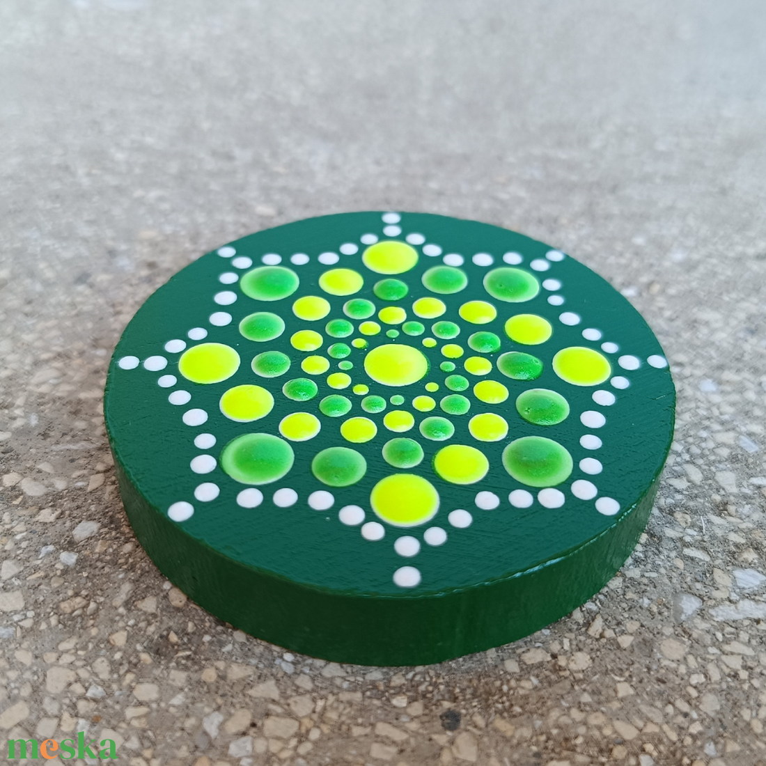 Foszforeszkáló sörnyitó és hűtőmágnes - pókháló - otthon & életmód - konyhafelszerelés, tálalás - konyhai dekoráció - hűtőmágnes - Meska.hu