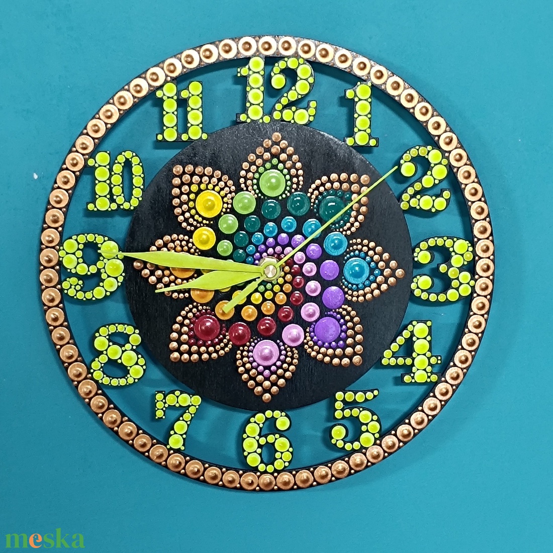 Sötétben világító foszforeszkáló spirál mandalás falióra - 7 csakra színei - otthon & életmód - dekoráció - fali és függő dekoráció - falióra & óra - Meska.hu