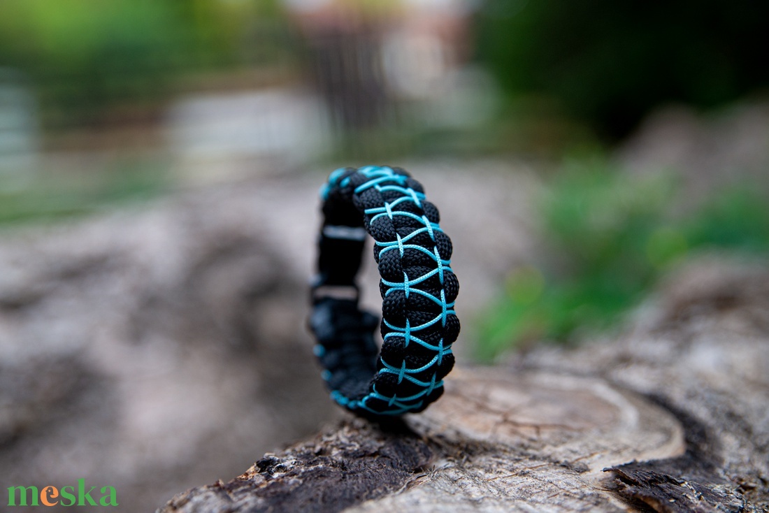 Paracord Túlélő karkötő m001 - ékszer - karkötő - széles karkötő - Meska.hu Paracord Túlélő karkötő m001 - ékszer - karkötő - széles karkötő - Meska.hu