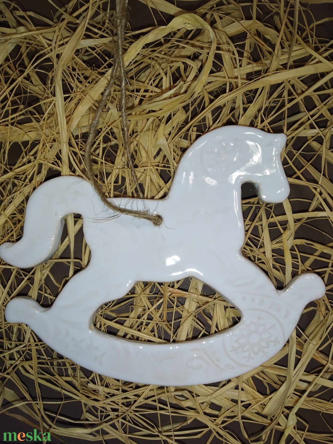 Fehér hintaló - karácsony - karácsonyi lakásdekoráció - karácsonyfadíszek - Meska.hu