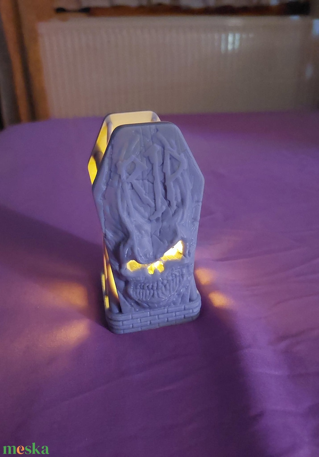  RIP feliratos, koponyás, koptattott sírkő hatású mécsestartó, gyertyatartó, őszi és téli dekoráció, új - otthon & életmód - dekoráció - asztal és polc dekoráció - asztaldísz - Meska.hu