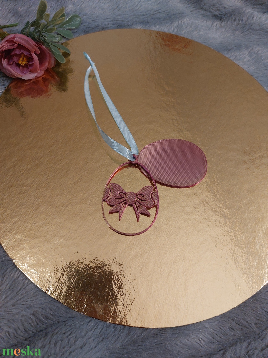 Színjátszó húsvéti tojás dísz � rózsaszín-arany dekoráció szalaggal - otthon & életmód - dekoráció - húsvéti asztaldíszek - Meska.hu