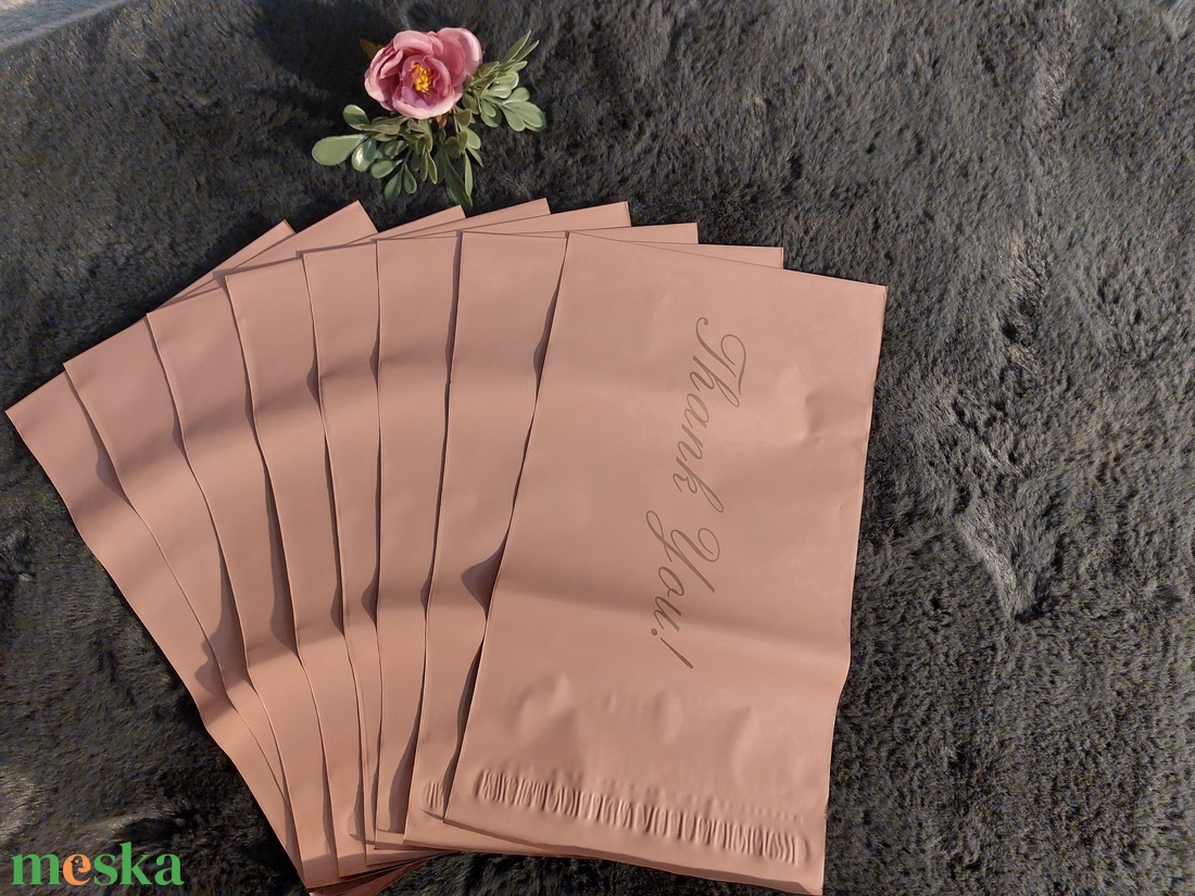 Thank you rózsaszín erős, vízálló futártasakok arany felirattal, 10 db, csomagban - kellékek & szerszámok - vegyes alapanyag - egyéb alapanyag - Meska.hu