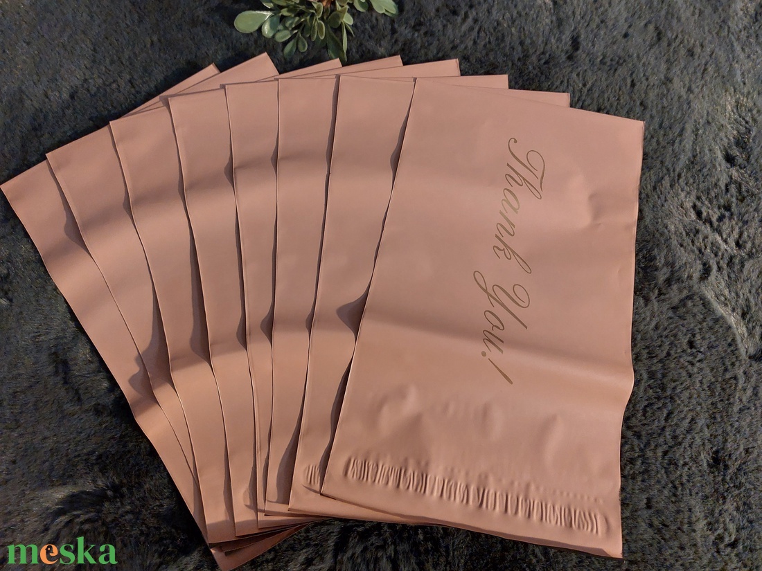 Thank you rózsaszín erős, vízálló futártasakok arany felirattal, 10 db, csomagban - kellékek & szerszámok - vegyes alapanyag - egyéb alapanyag - Meska.hu