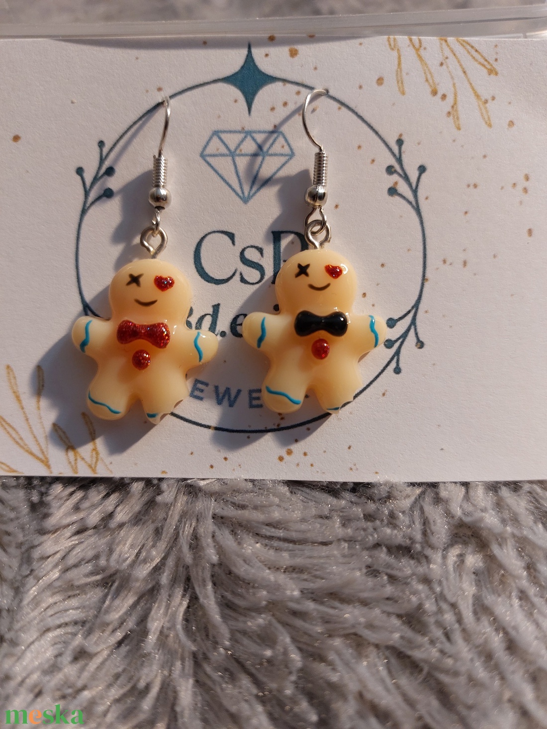 Névre szóló, kézzel készült Mézis ajándékok, szeretettel összeállítva, díszcsomagolásban - ékszer - fülbevaló - lógó fülbevaló - Meska.hu