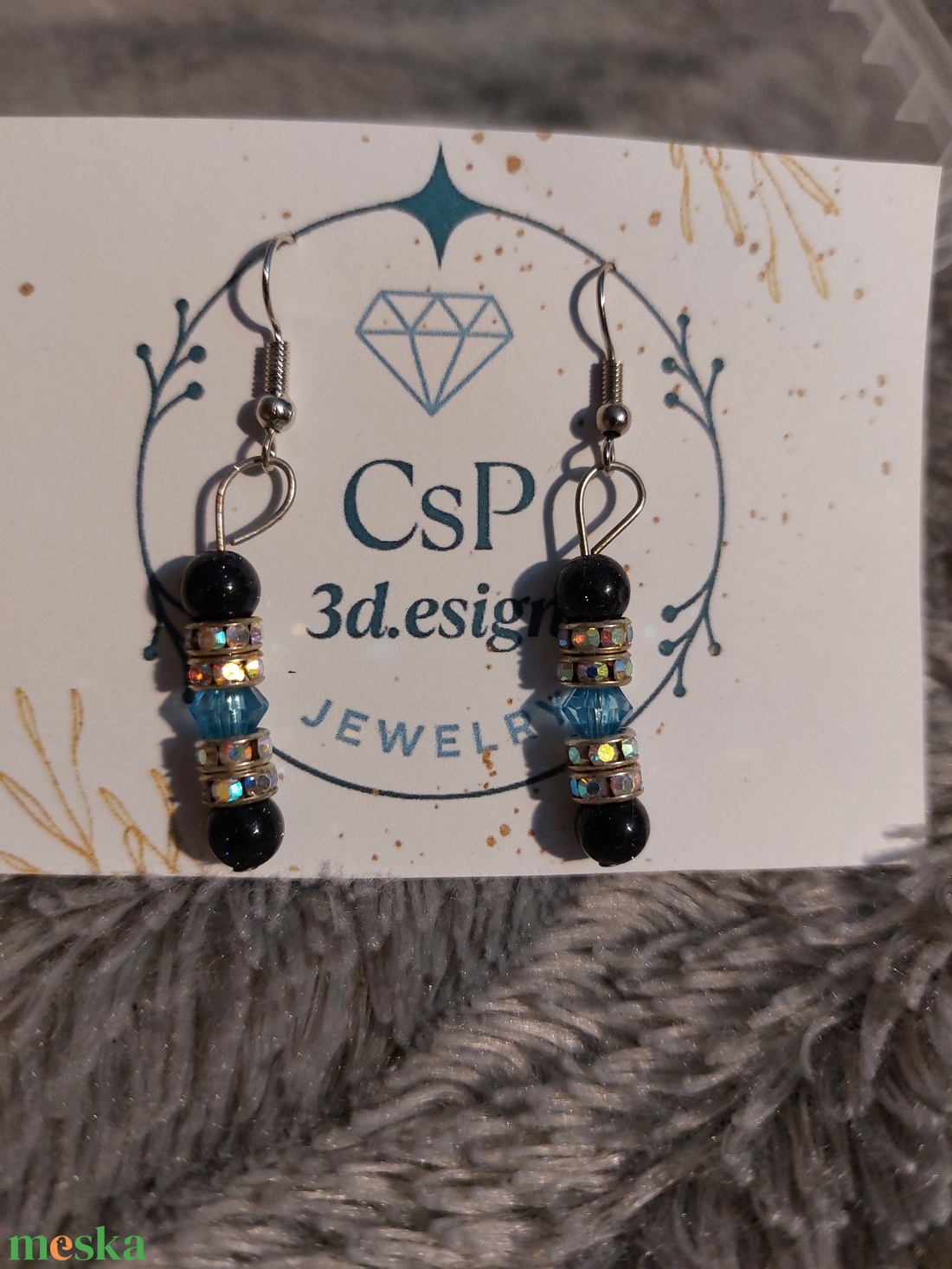 Elegáns Kék napkő fülbevaló strasszokkal � antiallergén - ékszer - fülbevaló - lógó fülbevaló - Meska.hu