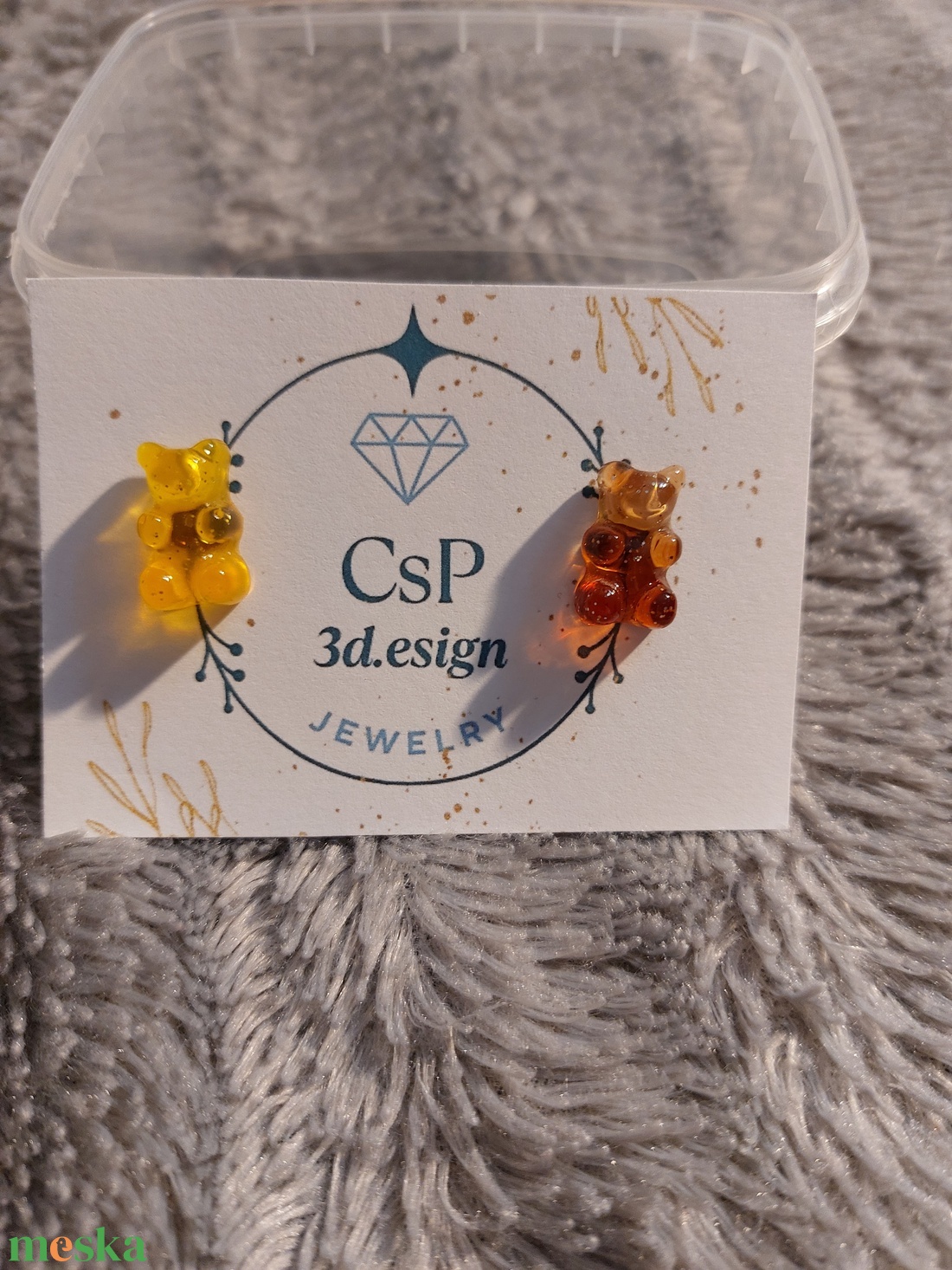 Kólás Gumicukor utánzatú asszimetrikus bedugós fülbevaló � antiallergén - ékszer - fülbevaló - pötty fülbevaló - Meska.hu