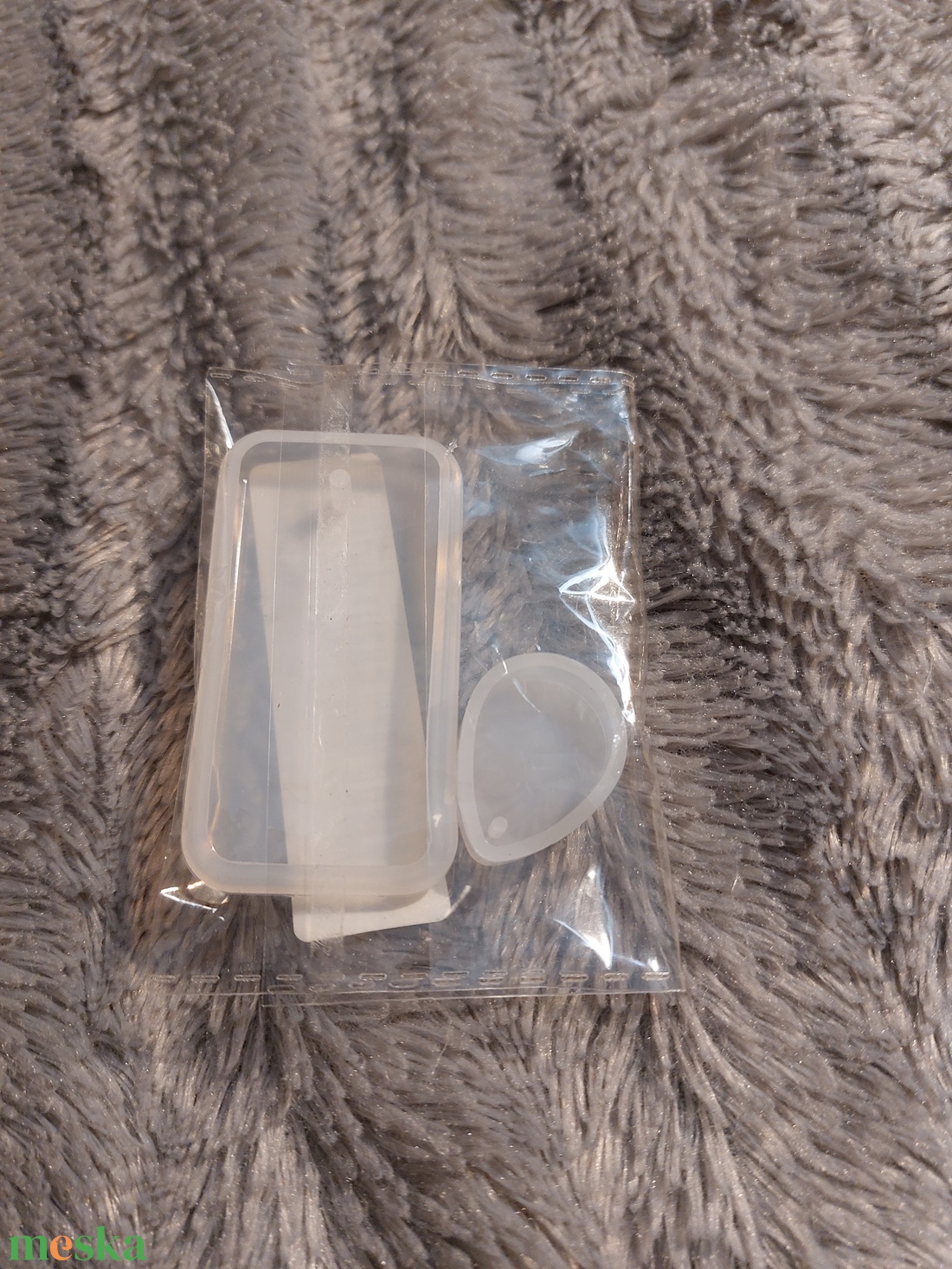Resin, gyanta medál szilikon öntőforma, 2 db-os szett - kellékek & szerszámok - vegyes alapanyag - szilikon öntőforma - Meska.hu