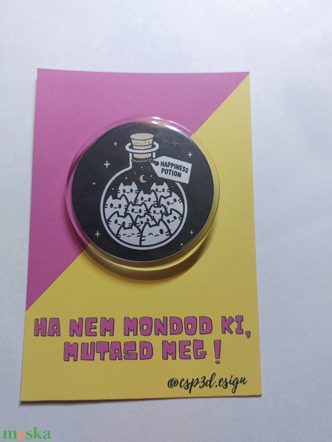 A legjobb orvosság, Cuki cicás kitűző, táskadísz, díszcsomagolásban, új - ékszer - kitűző és bross - Meska.hu