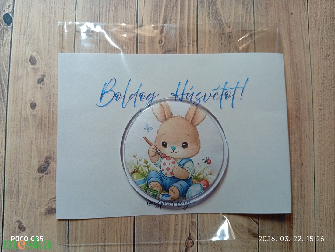 Boldog Húsvétot, húsv�ti kisfiús nyuszis kitűző, díszcsomagolásban, locsoló ajánd�k, új - ékszer - kitűző és bross - Meska.hu