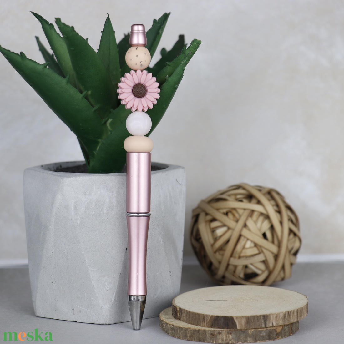 Egyedi toll-rózsaszín - otthon & életmód - papír, írószer - ceruza & toll - Meska.hu Egyedi toll-rózsaszín - otthon & életmód - papír, írószer - ceruza & toll - Meska.hu