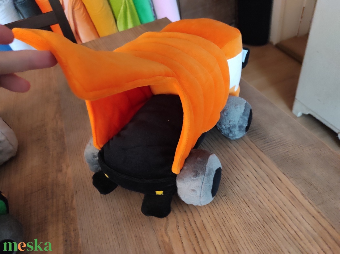 Hátul pakolható kukásautó narancs színben  - játék & sport - plüssállat & játékfigura - plüss autó & motor - Meska.hu