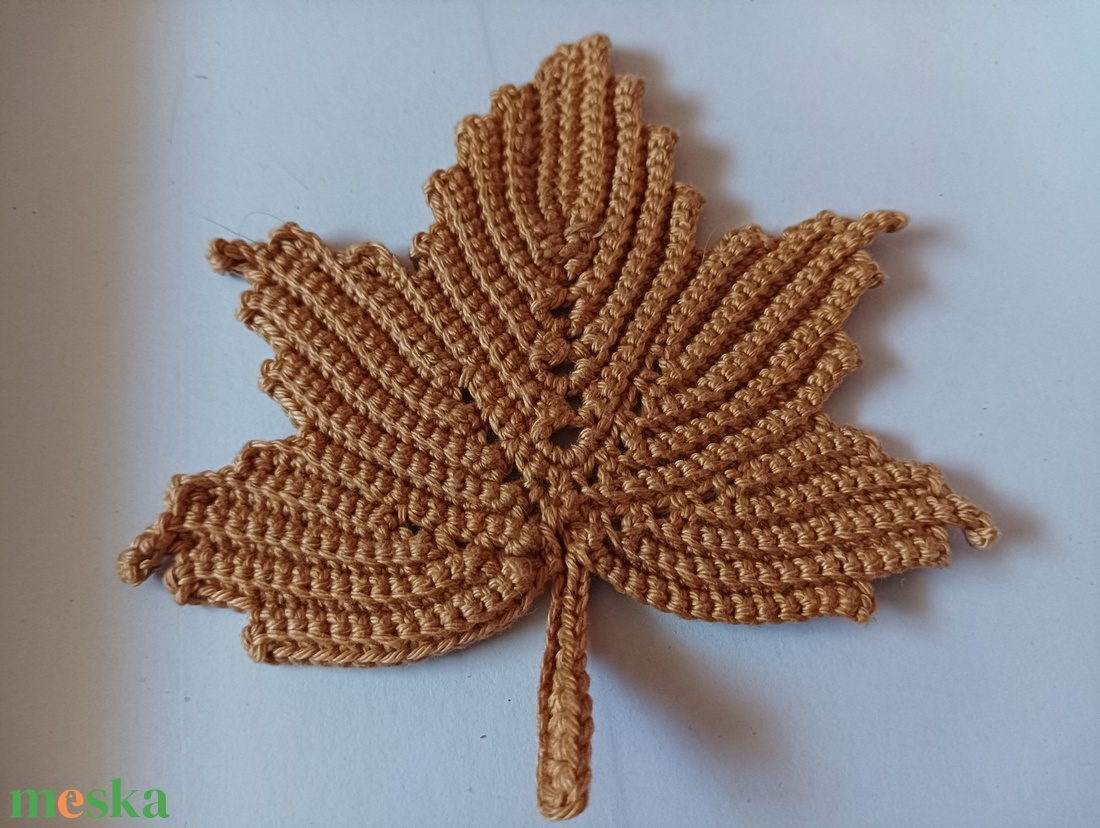 10 db horgolt őszi falevél  - otthon & életmód - dekoráció - asztal és polc dekoráció - asztal és polc dekoráció - Meska.hu