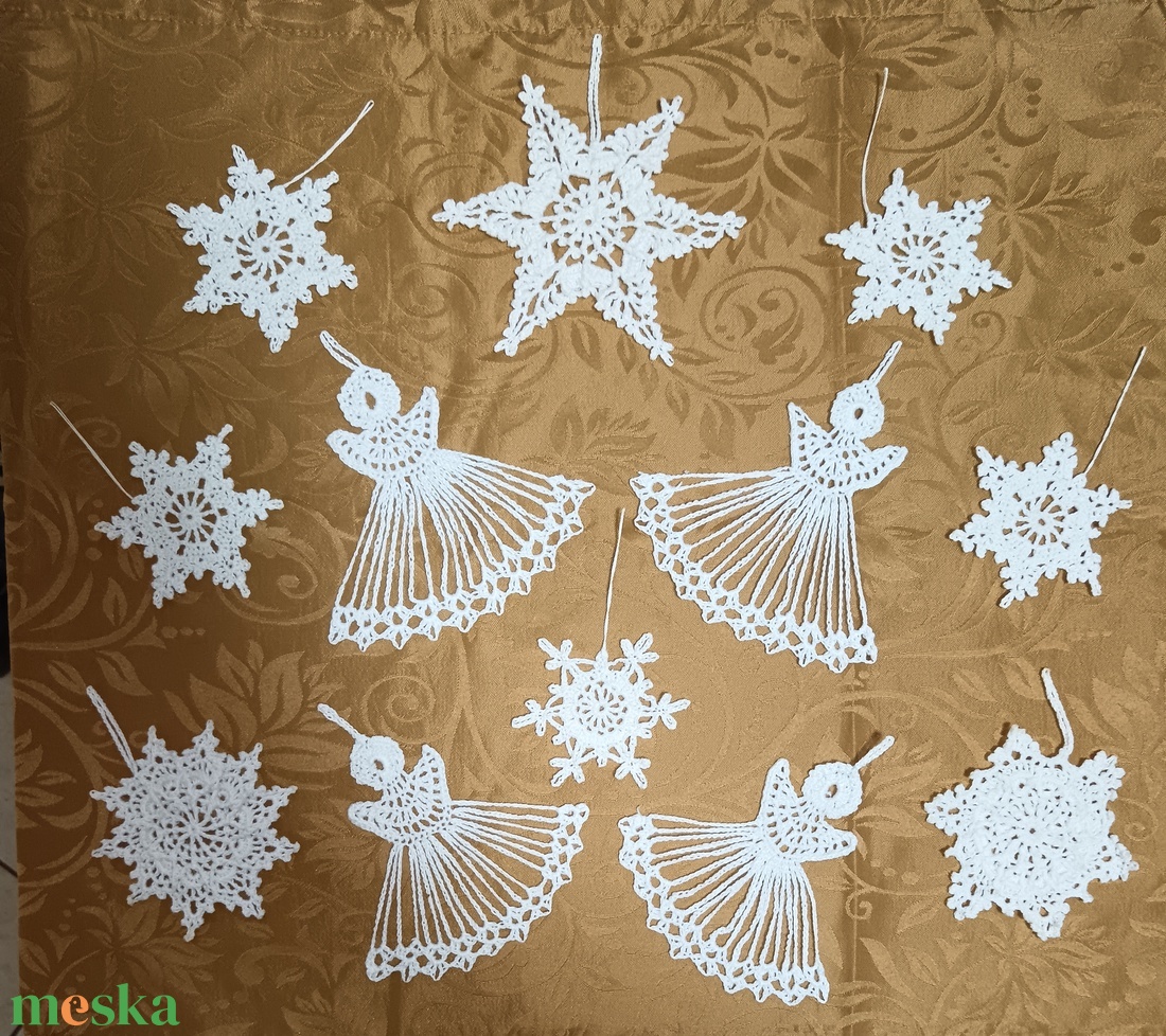 12 db-os horgolt karácsonyfadísz: horgolt hópehely és angyalka - karácsony - karácsonyi lakásdekoráció - karácsonyfadíszek - Meska.hu