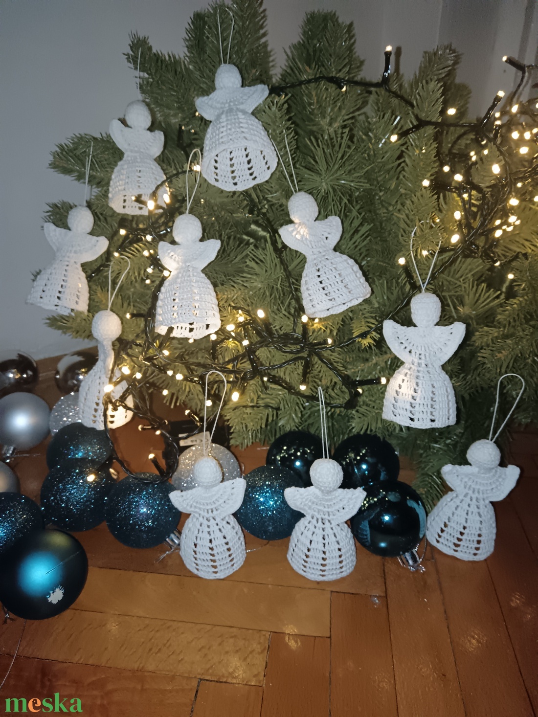 10 db horgolt angyalka - karácsony - karácsonyi lakásdekoráció - karácsonyfadíszek - Meska.hu
