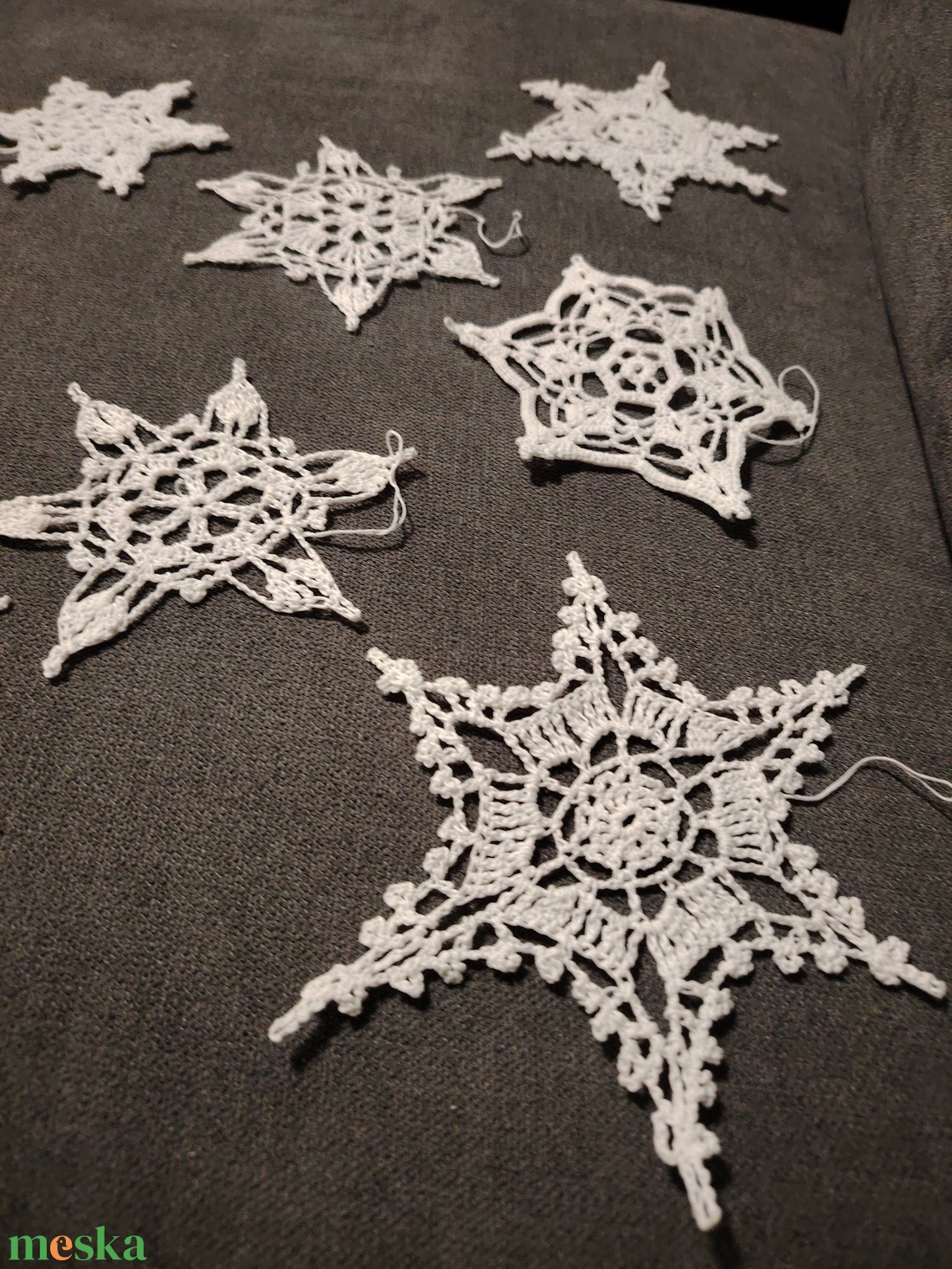 8 db Horgolt hópehely, karácsonyfa dísz  - karácsony - karácsonyi lakásdekoráció - karácsonyfadíszek - Meska.hu