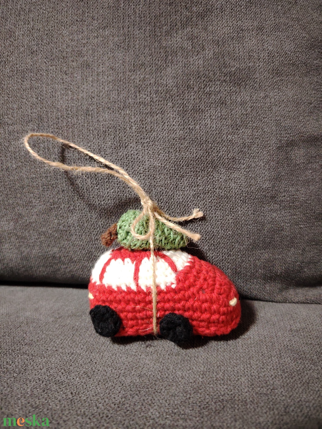 Horgolt karácsonyi autó  - karácsony - karácsonyi lakásdekoráció - karácsonyfadíszek - Meska.hu
