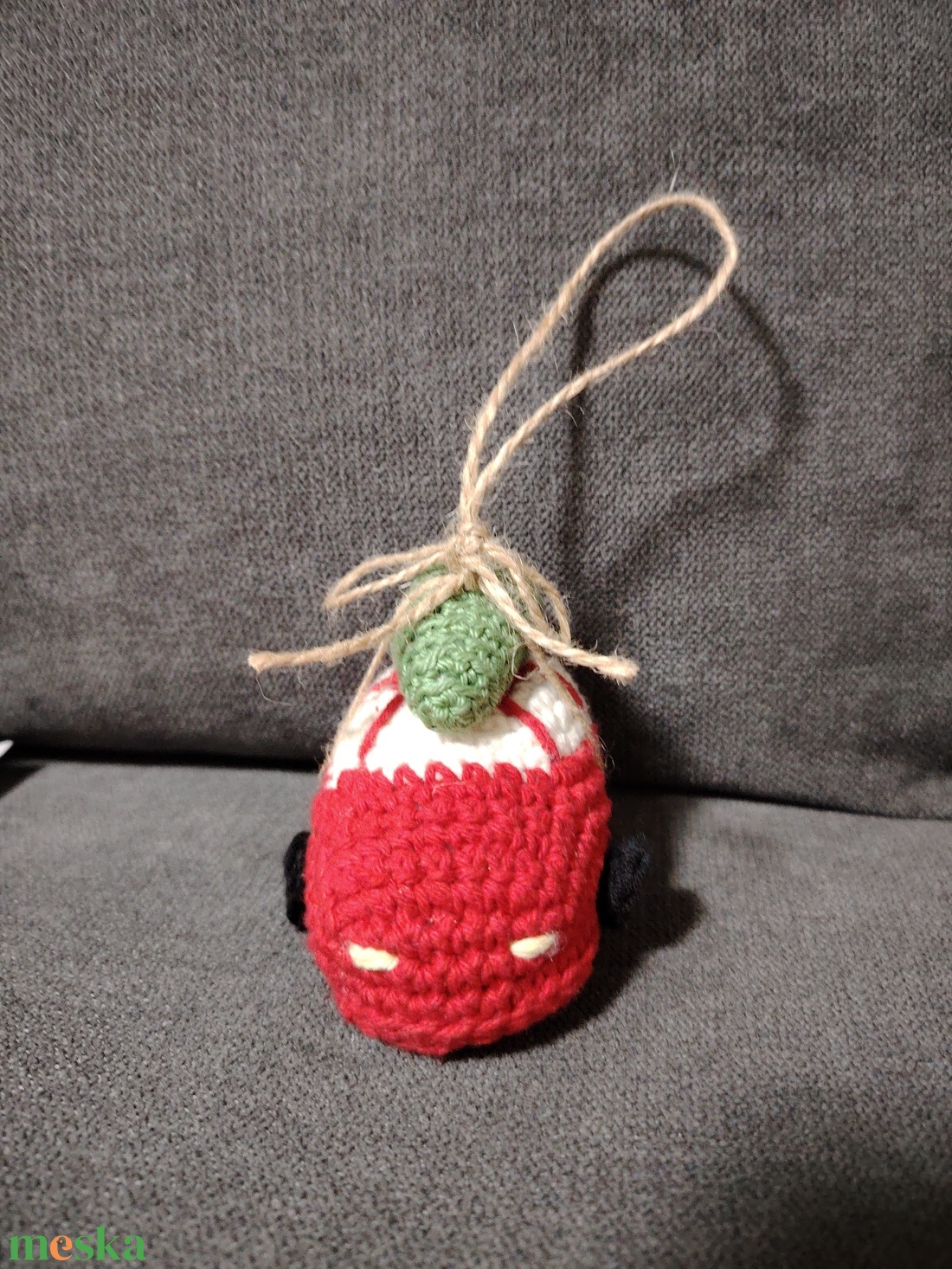 Horgolt karácsonyi autó  - karácsony - karácsonyi lakásdekoráció - karácsonyfadíszek - Meska.hu