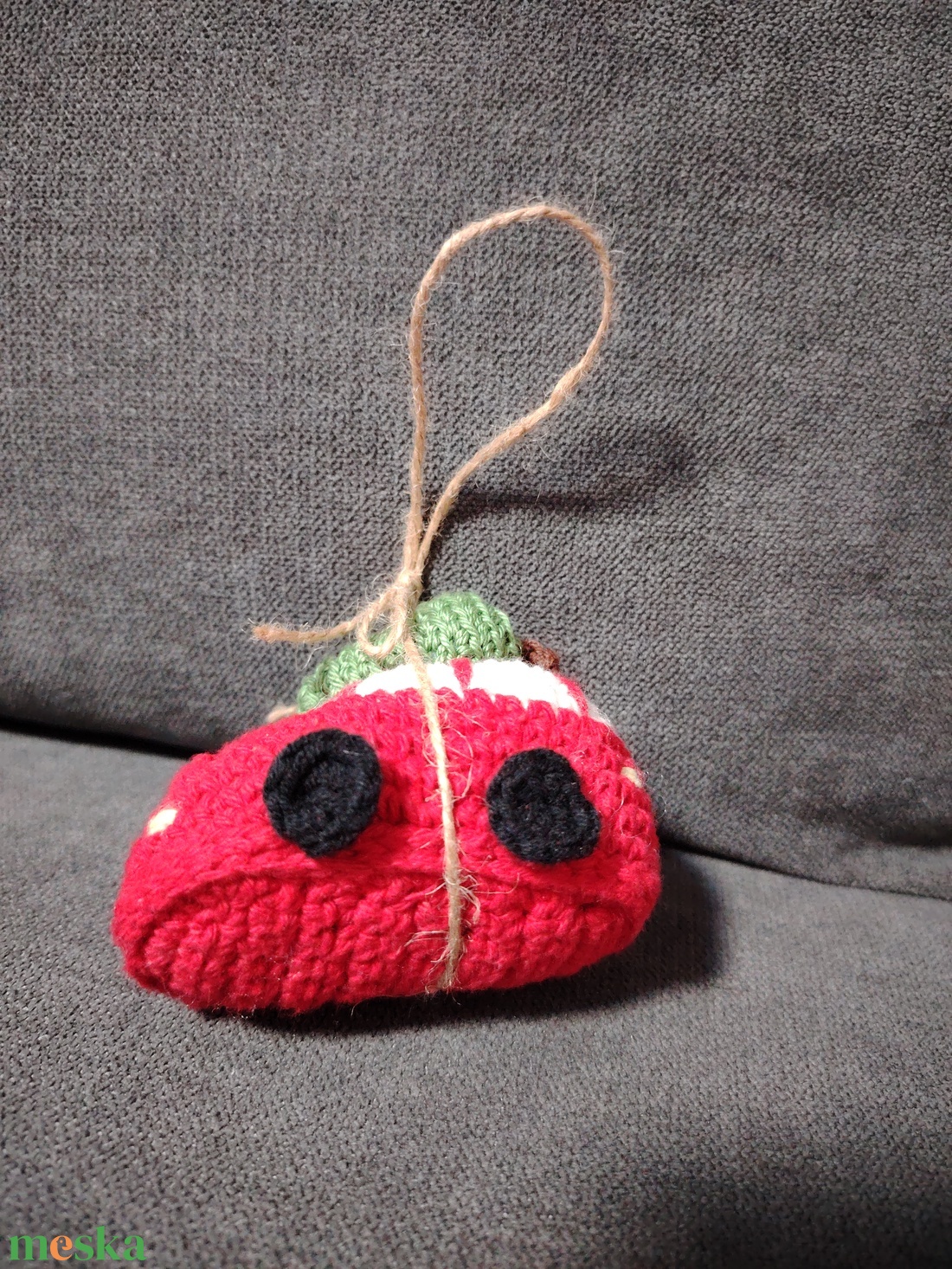 Horgolt karácsonyi autó  - karácsony - karácsonyi lakásdekoráció - karácsonyfadíszek - Meska.hu