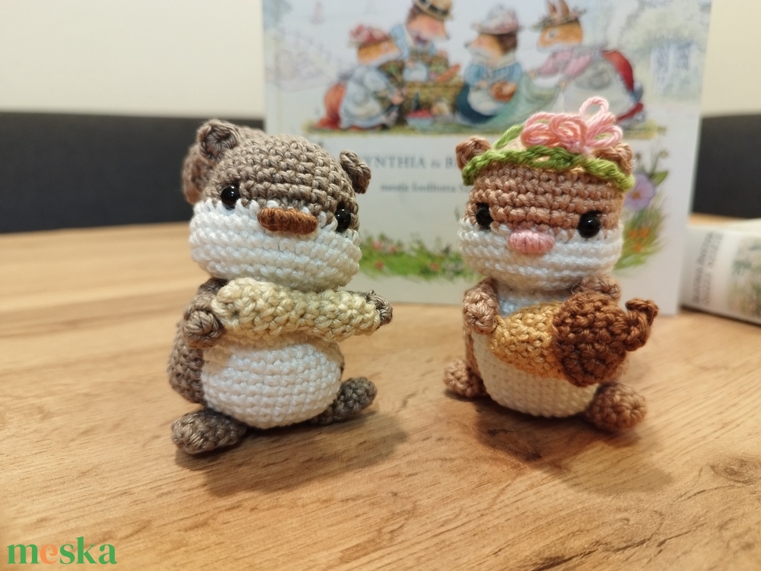 Szerelmes mókus pár - játék & sport - plüssállat & játékfigura - más figura - Meska.hu Szerelmes mókus pár - játék & sport - plüssállat & játékfigura - más figura - Meska.hu